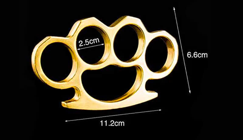 Poing américain doré format compact