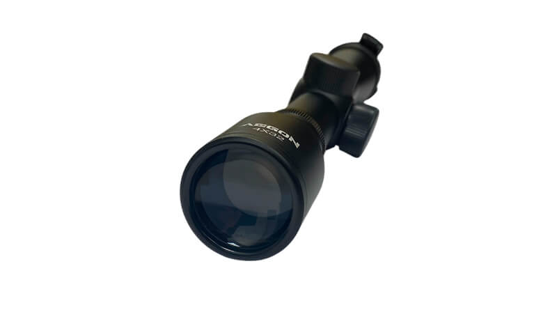 Zoom sur la lentille de la lunette Aegon Optics 4x32