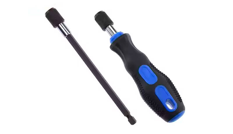 Zoom sur la rallonge et support de brosse